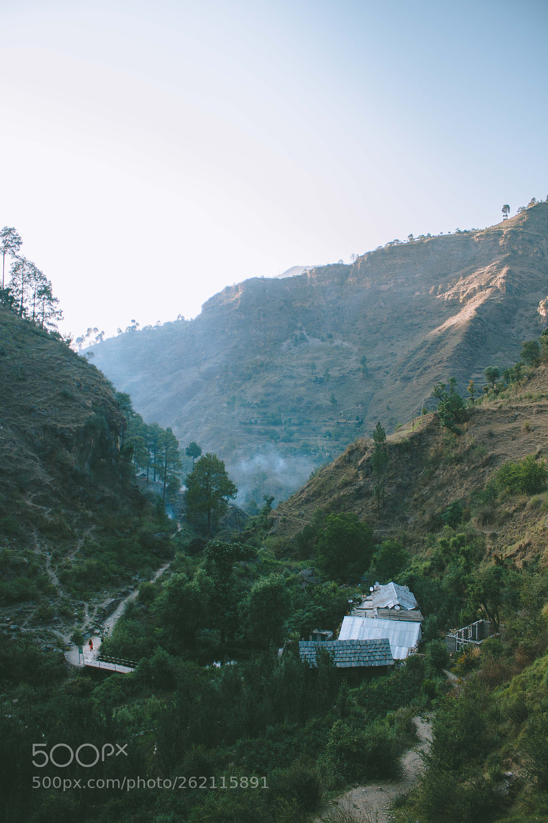 Canon EOS 700D (EOS Rebel T5i / EOS Kiss X7i) sample photo. In the valley. photography