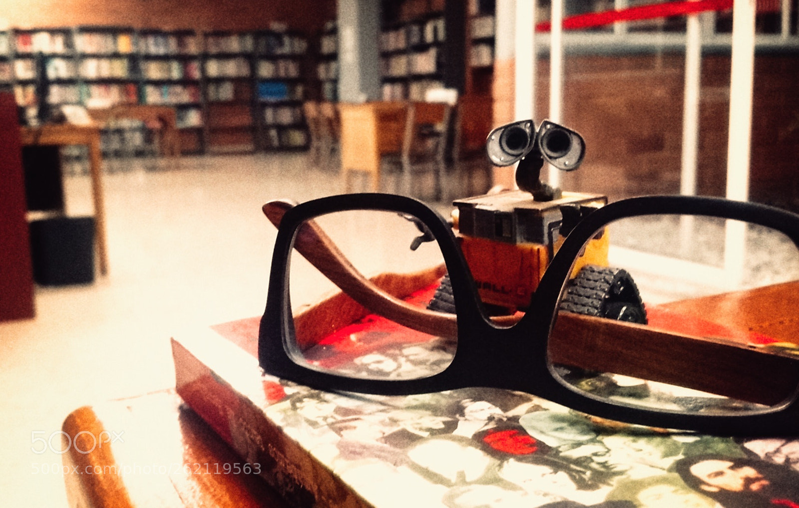Motorola Moto X (2nd Gen) sample photo. In the library photography
