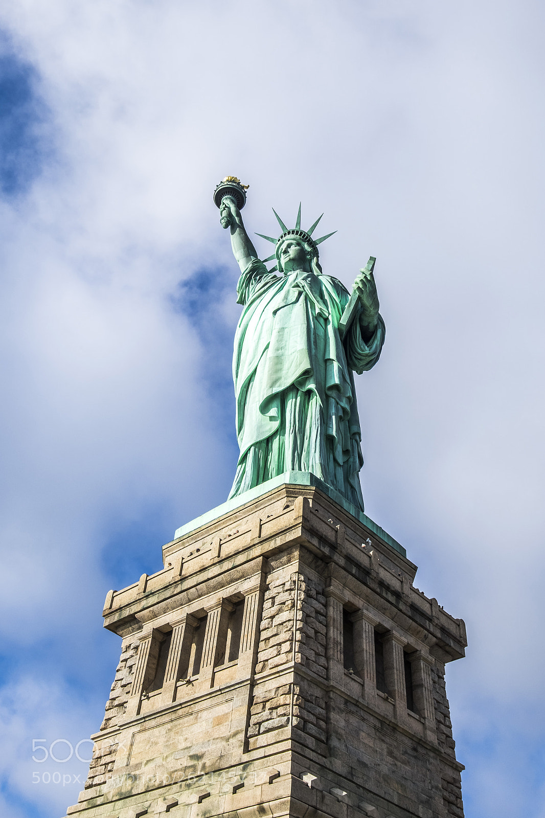 Fujifilm X-T10 sample photo. Liberty photography