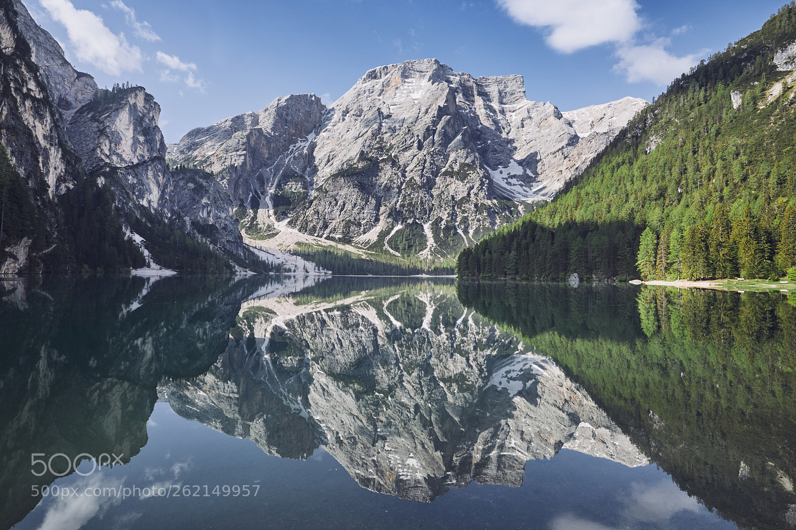 Canon EOS 5D Mark IV sample photo. Reflection of the mountain photography