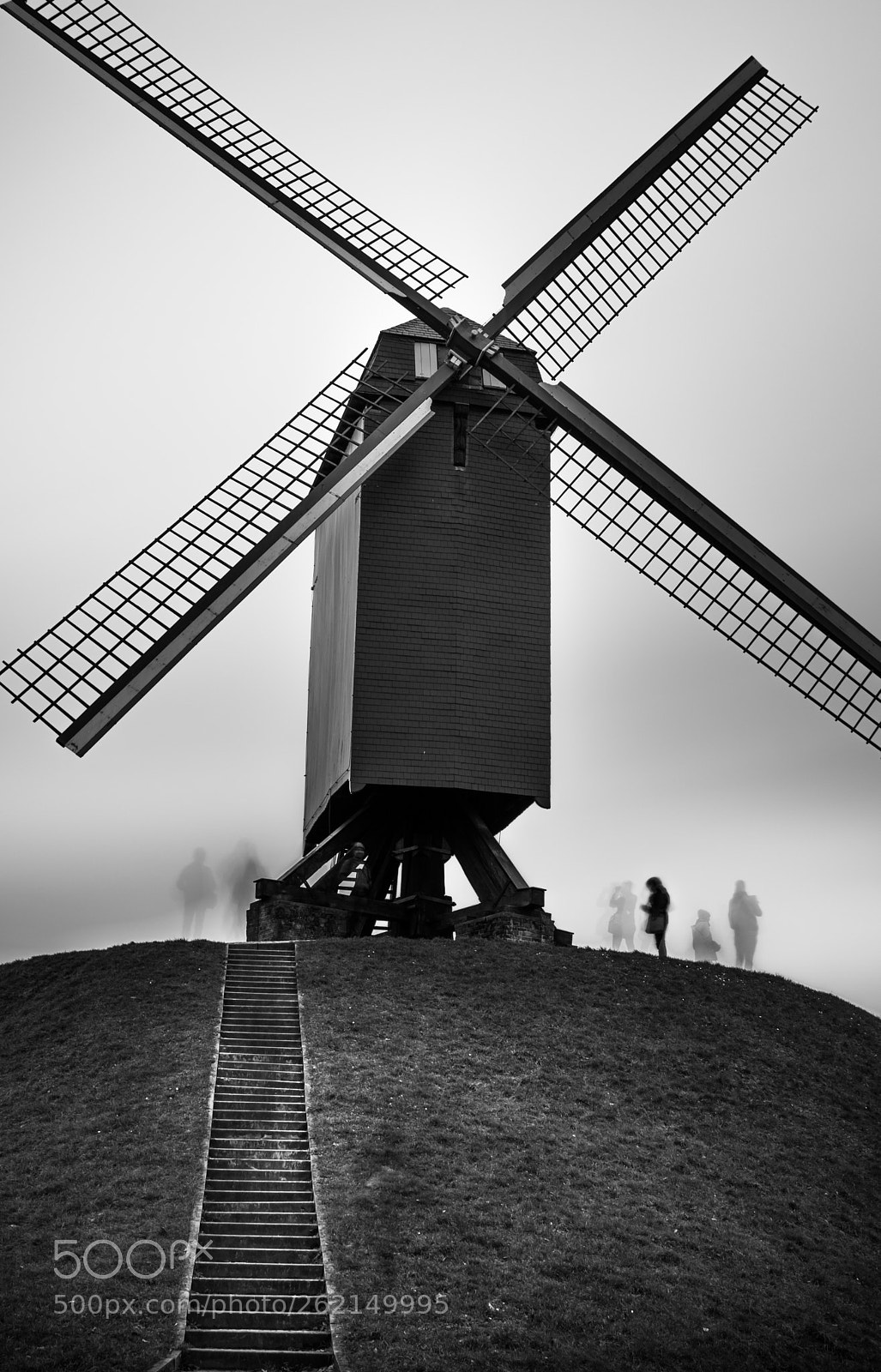 Canon EOS 80D sample photo. Shadows of the windmill photography