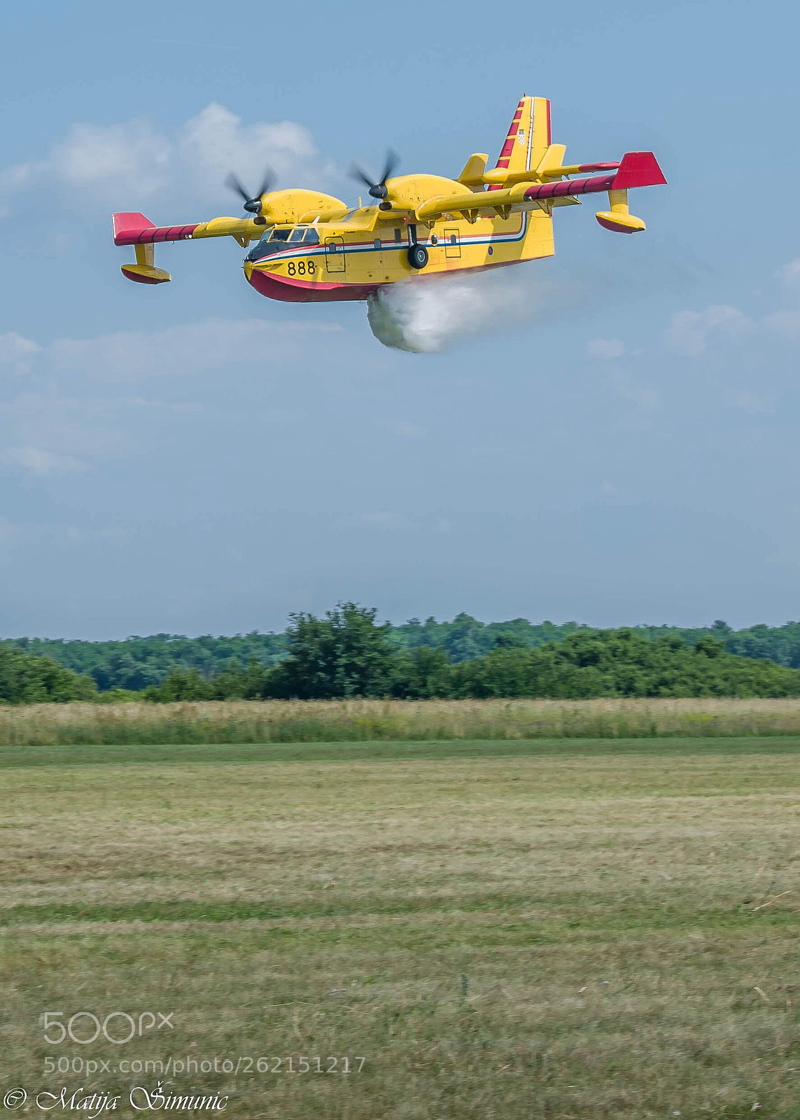 Nikon D5300 sample photo. Water bomber photography