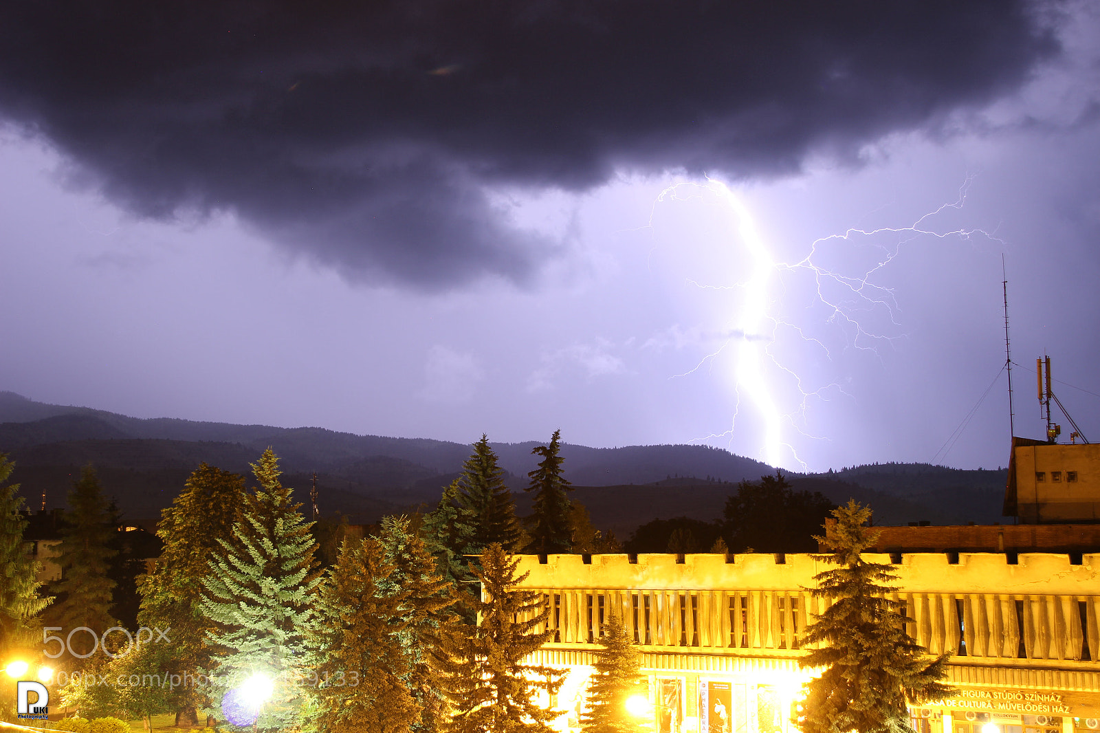 Canon EOS 100D (EOS Rebel SL1 / EOS Kiss X7) sample photo. Lightning in gheorgheni photography