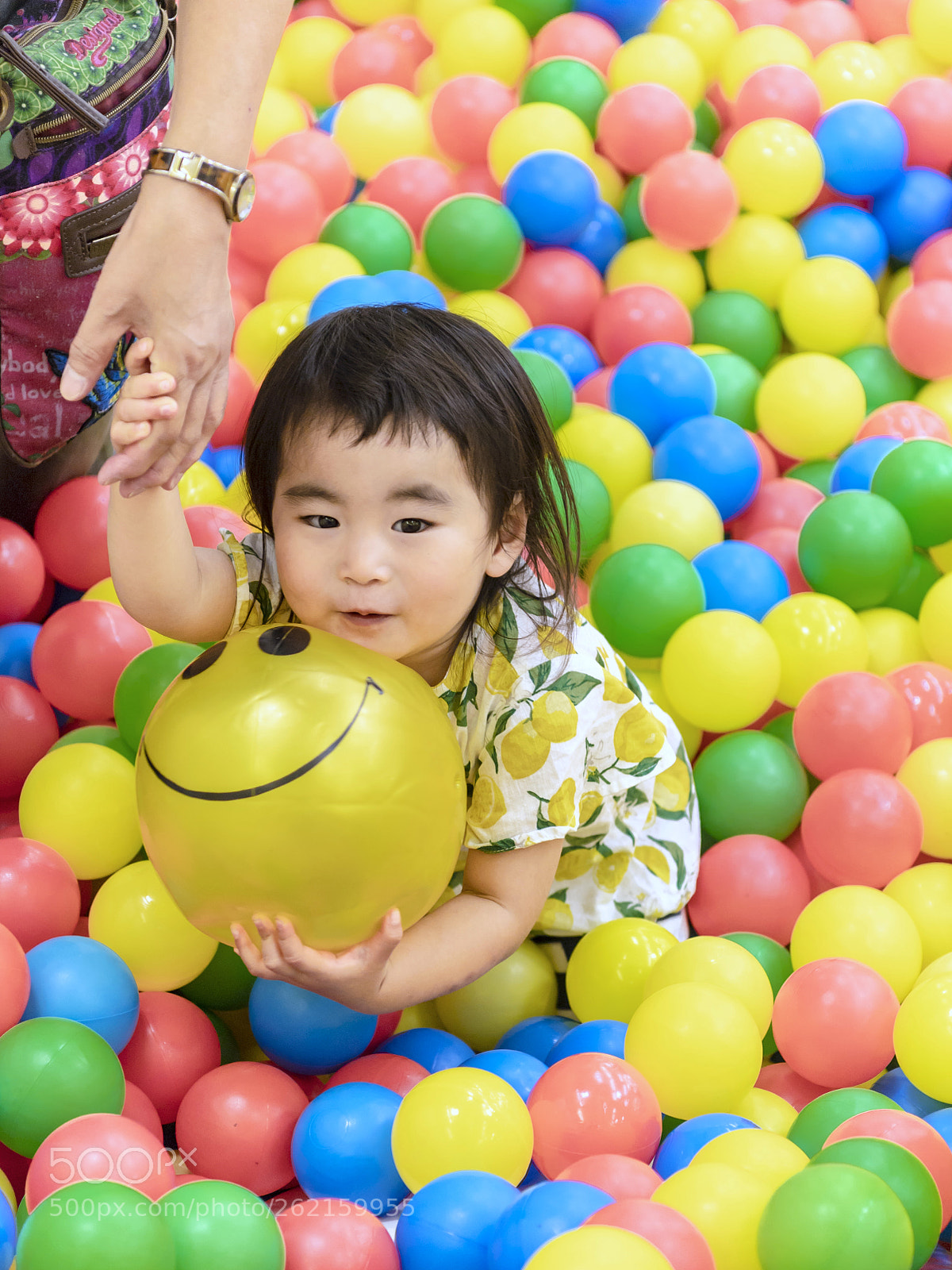 Nikon D5 sample photo. Ball pool photography