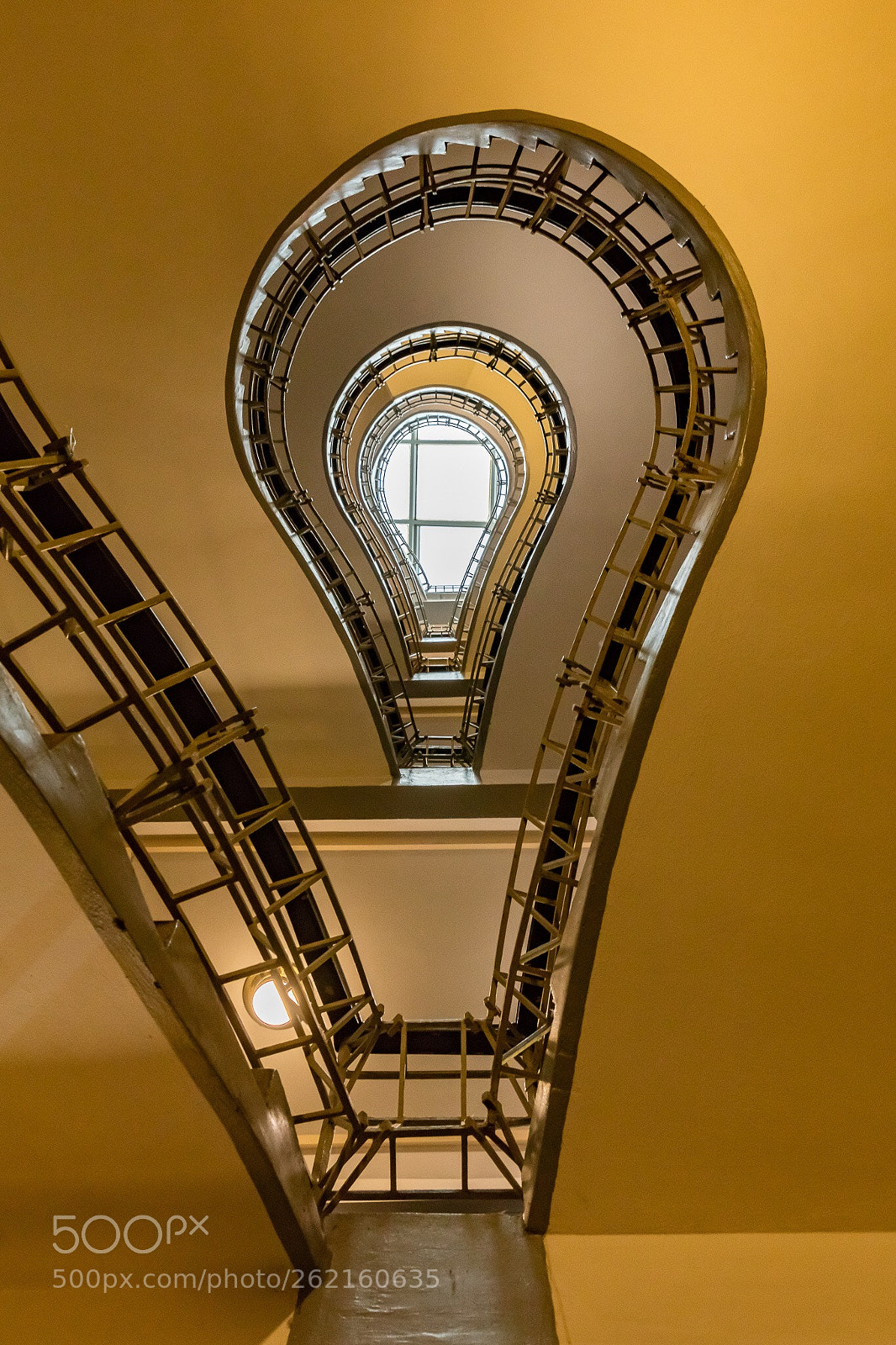 Canon EOS 5DS R sample photo. Light bulb staircase  photography