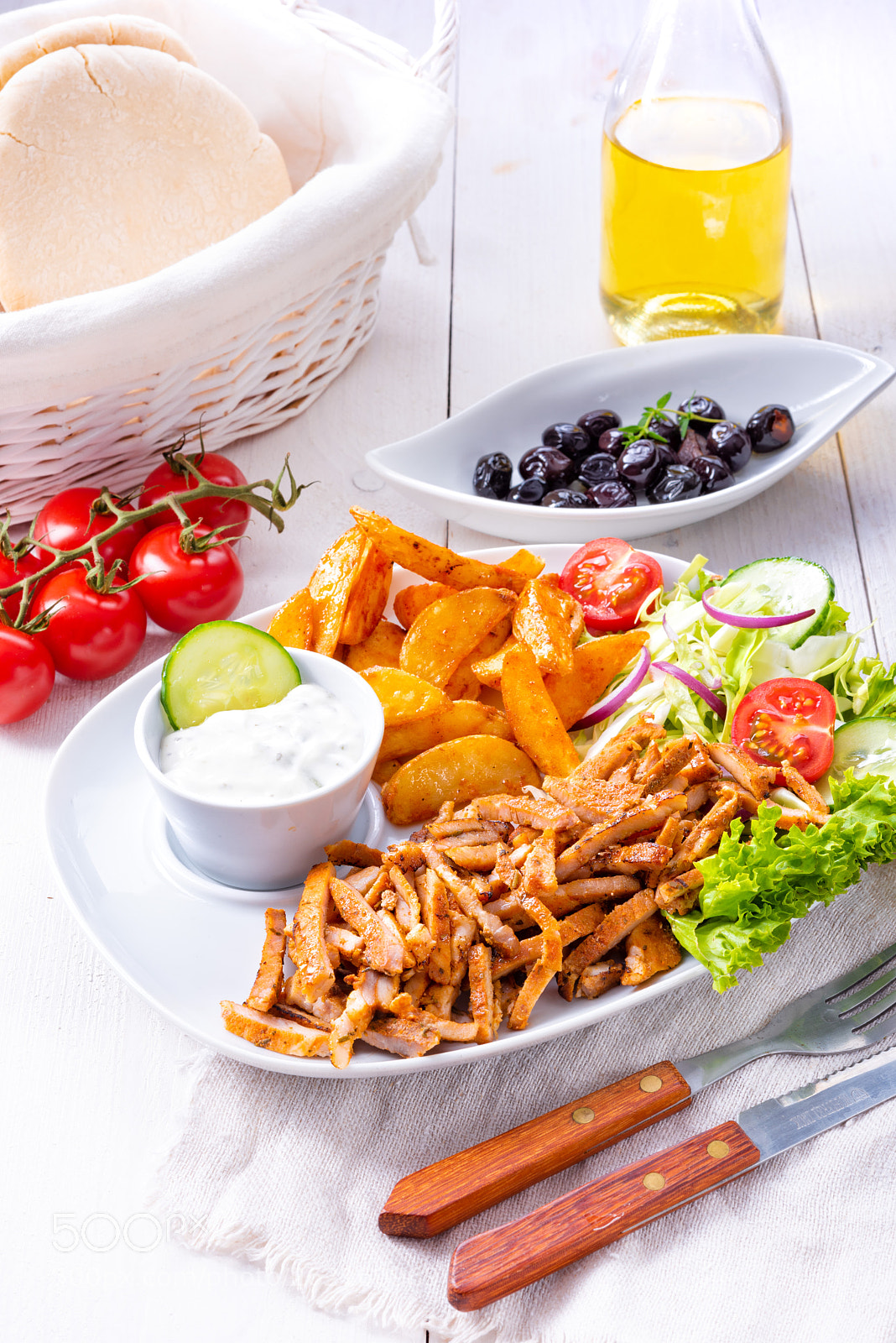 Nikon D810 sample photo. Gyros plate it green photography