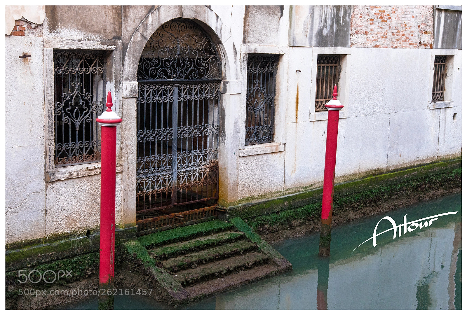 Nikon D5500 sample photo. Venice boat wharf....... photography