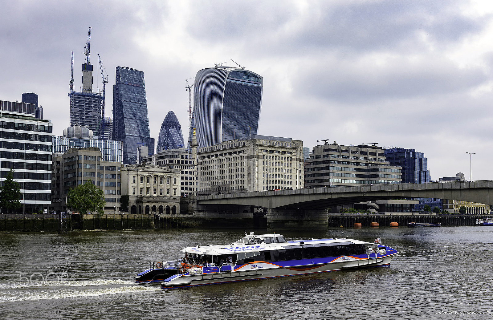 Nikon D600 sample photo. Cloudy day in london photography