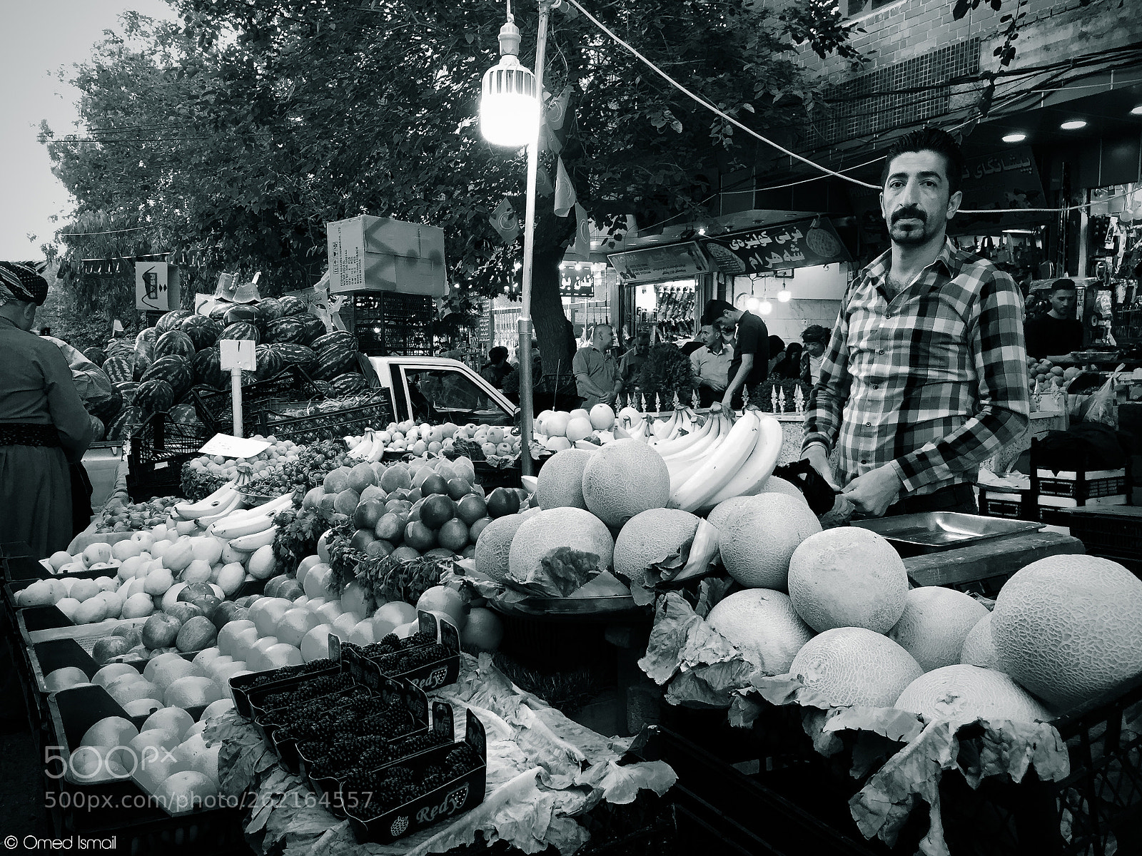 Apple iPhone 6 sample photo. Fruiterer photography