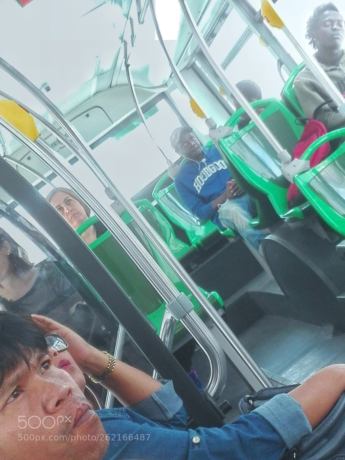 HUAWEI P8 Lite sample photo. Sull'autobus photography