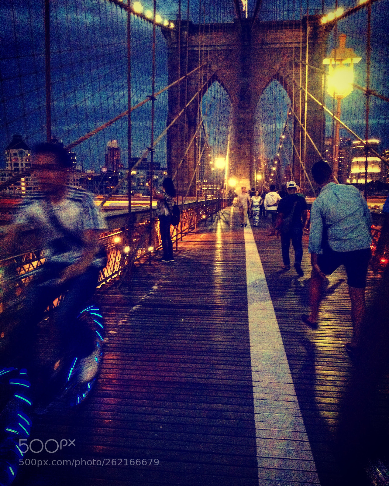 Apple iPhone 5s sample photo. Brooklyn bridge walkway photography