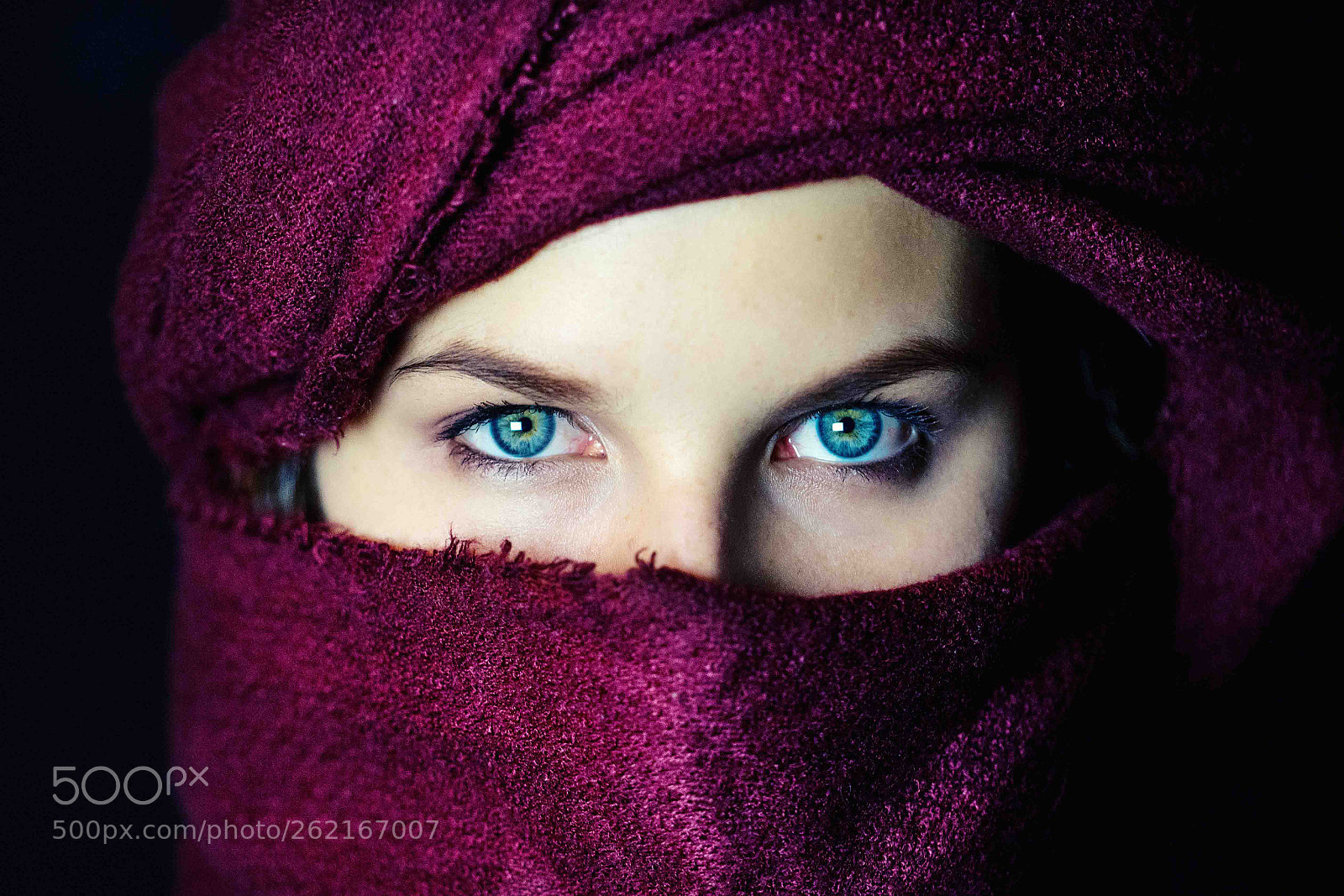 Sony a7 II sample photo. Blue eyes photography