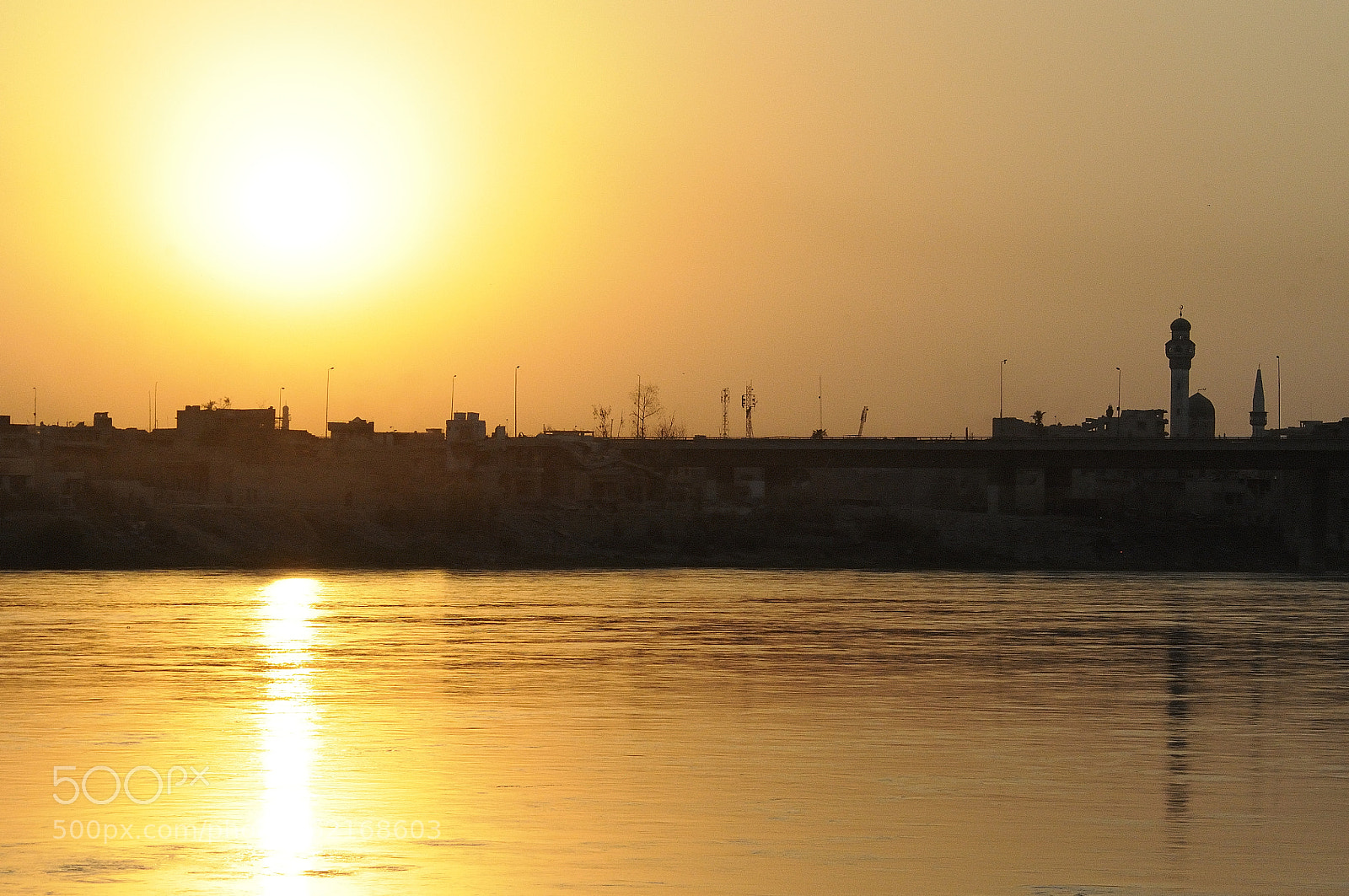 Nikon AF Nikkor 80-400mm F4.5-5.6D ED VR sample photo. Last day sunset. photography