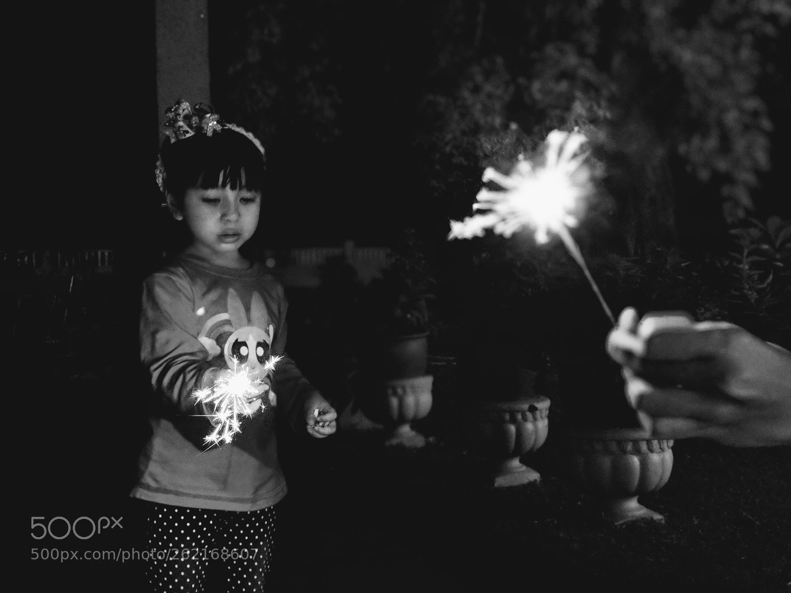 Google Pixel 2 sample photo. Light the night photography