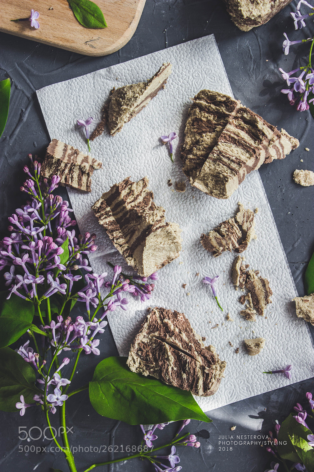 Canon EOS 600D (Rebel EOS T3i / EOS Kiss X5) sample photo. Halva and lilac photography