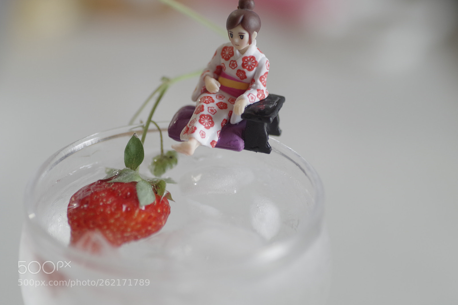 Pentax K-S2 sample photo. Playing in the kitchen photography