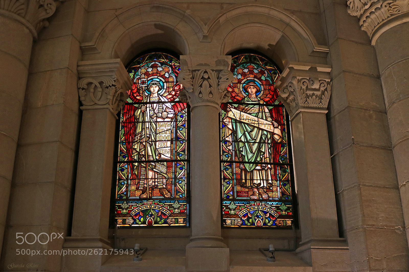 Canon EOS 750D (EOS Rebel T6i / EOS Kiss X8i) sample photo. Windows.  photography