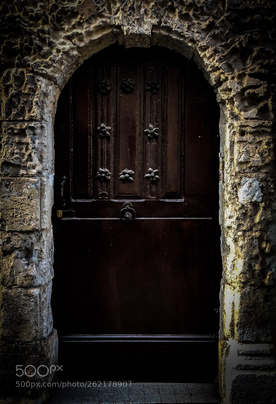 Apple iPhone X sample photo. Door of hell  photography
