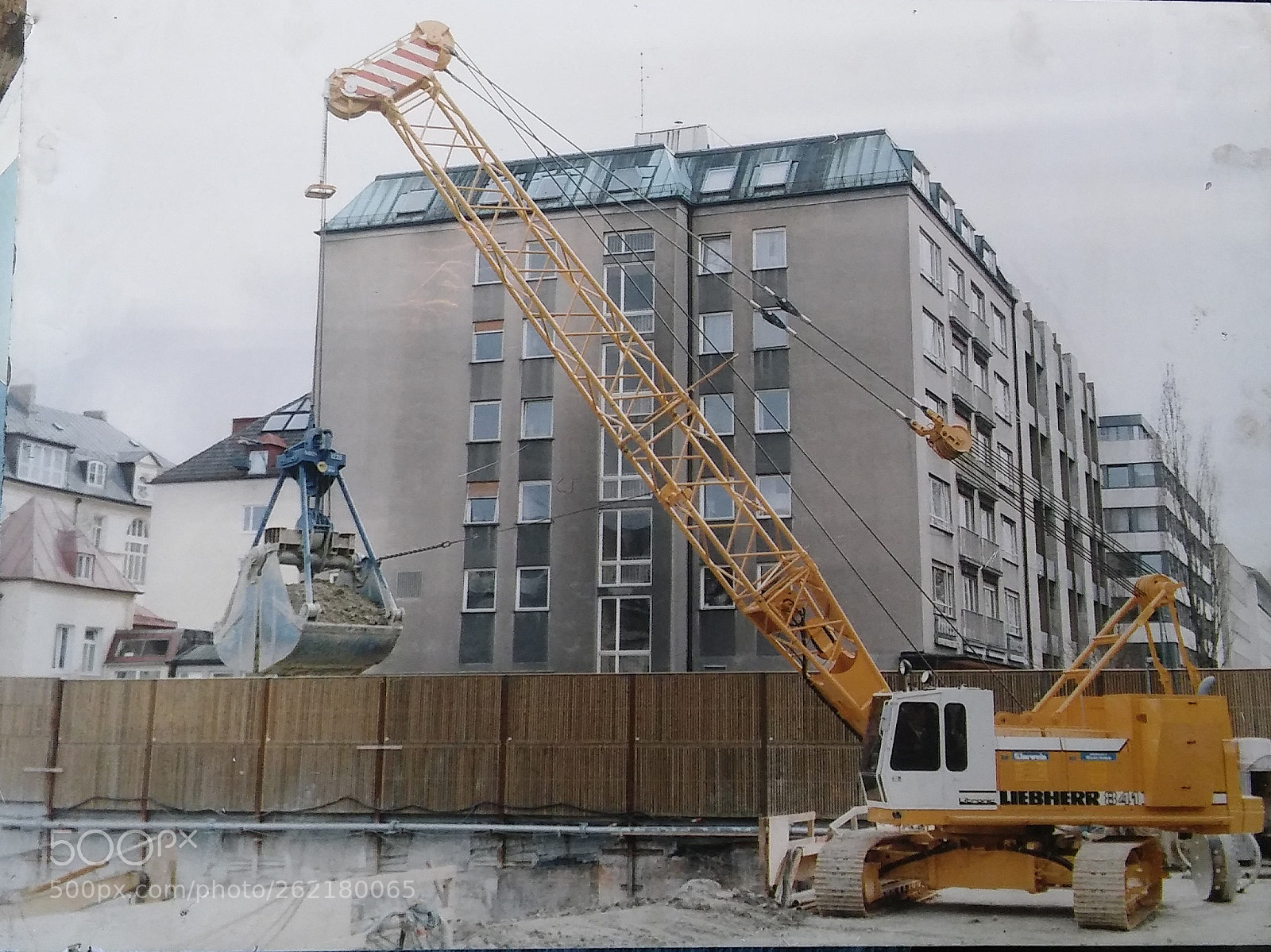 LG SPIRIT 4G LTE sample photo. Liebherr crane on building photography