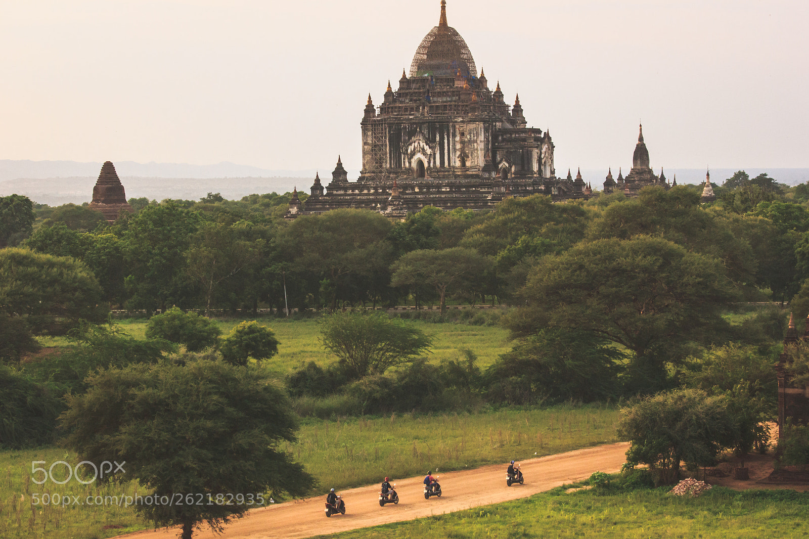 Canon EOS 550D (EOS Rebel T2i / EOS Kiss X4) sample photo. Motorgp bagan photography