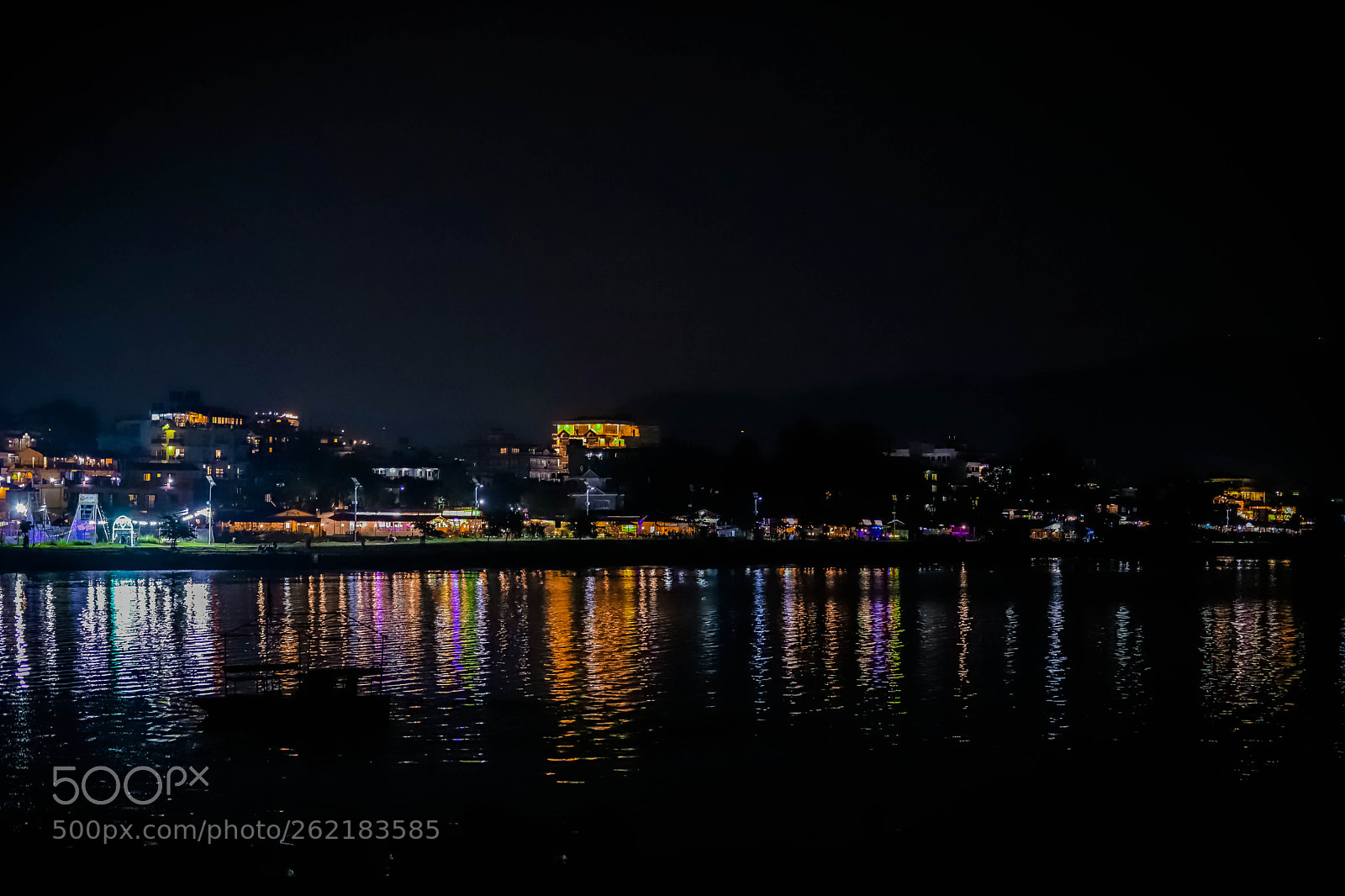 Canon EOS 6D Mark II sample photo. Night city photography