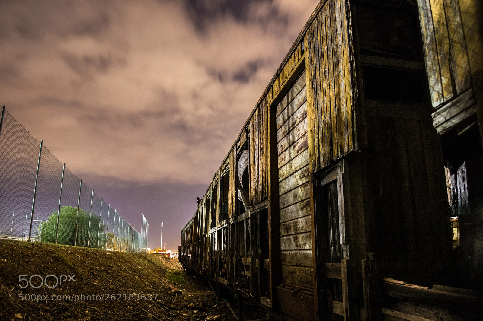 Nikon D3200 sample photo. Abandoned train photography