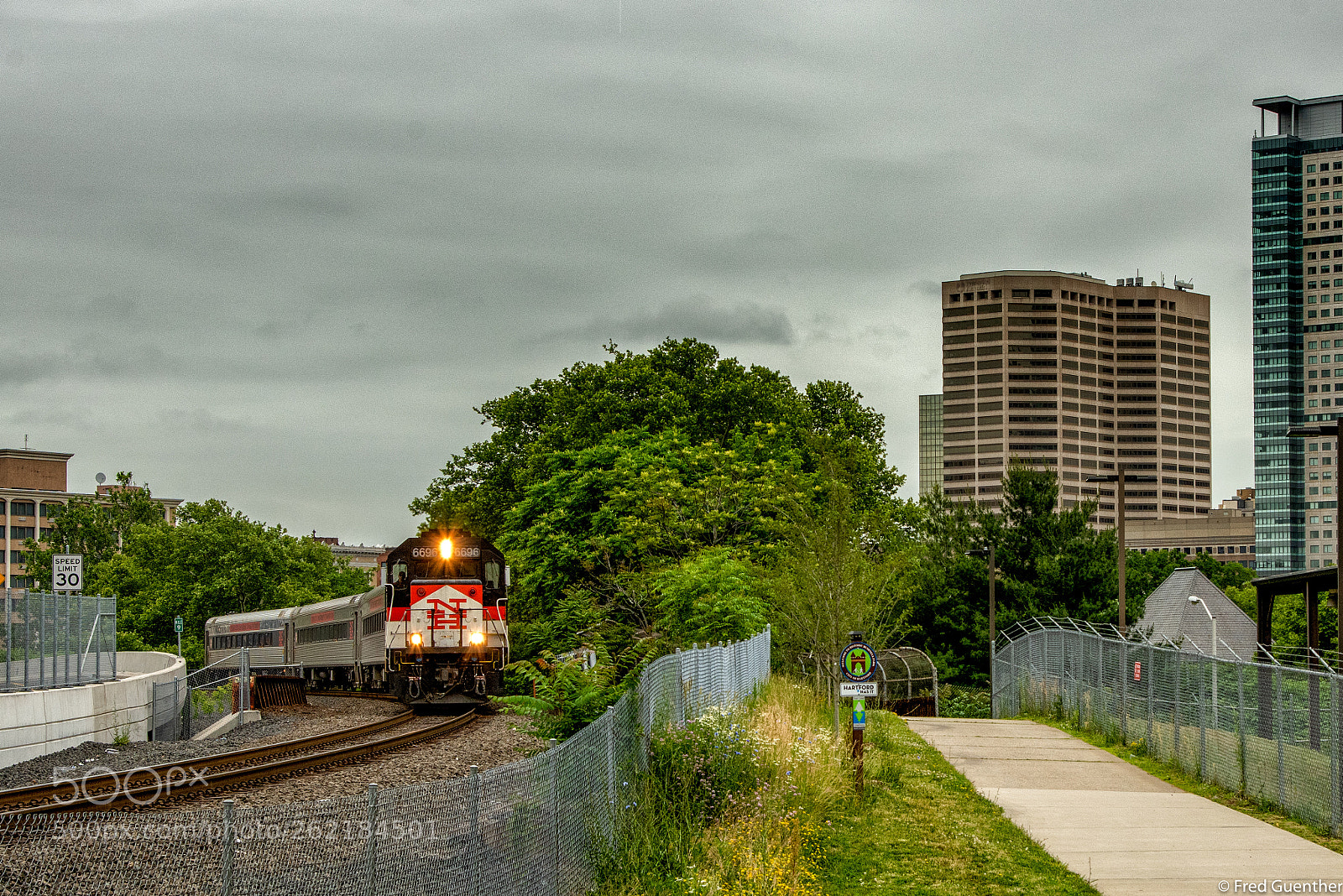 Nikon D810 sample photo. Ctrail gp40 leaves hartford photography