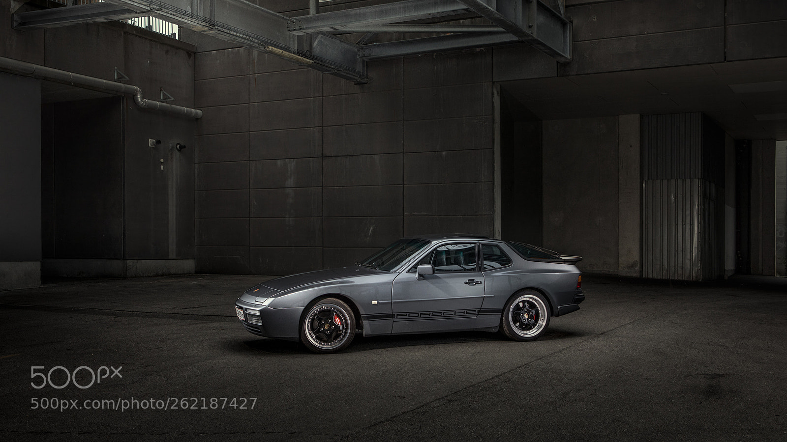 Canon EOS 5D Mark IV sample photo. Porsche 944 s2 photography
