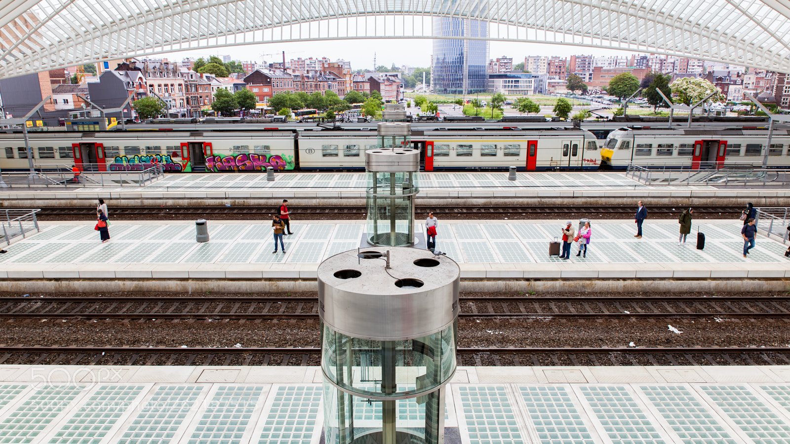Canon EOS 5D Mark II sample photo. Station photography
