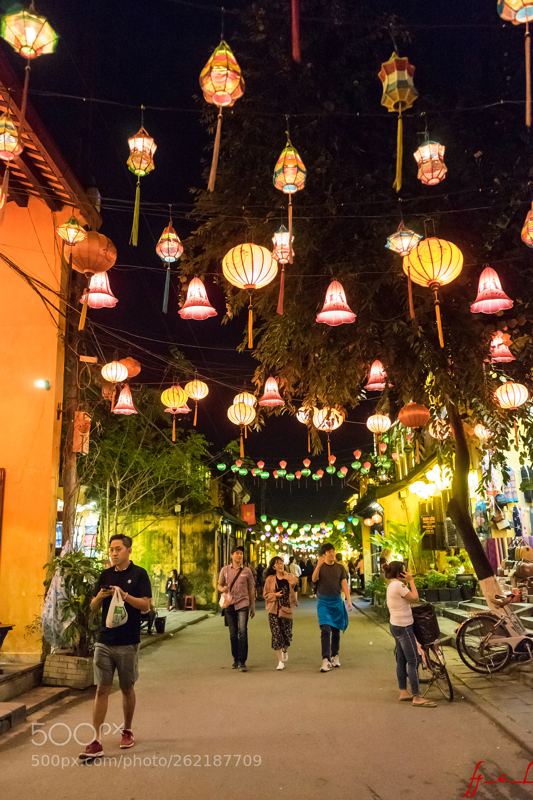 Sony a7 sample photo. Hoi an by night photography