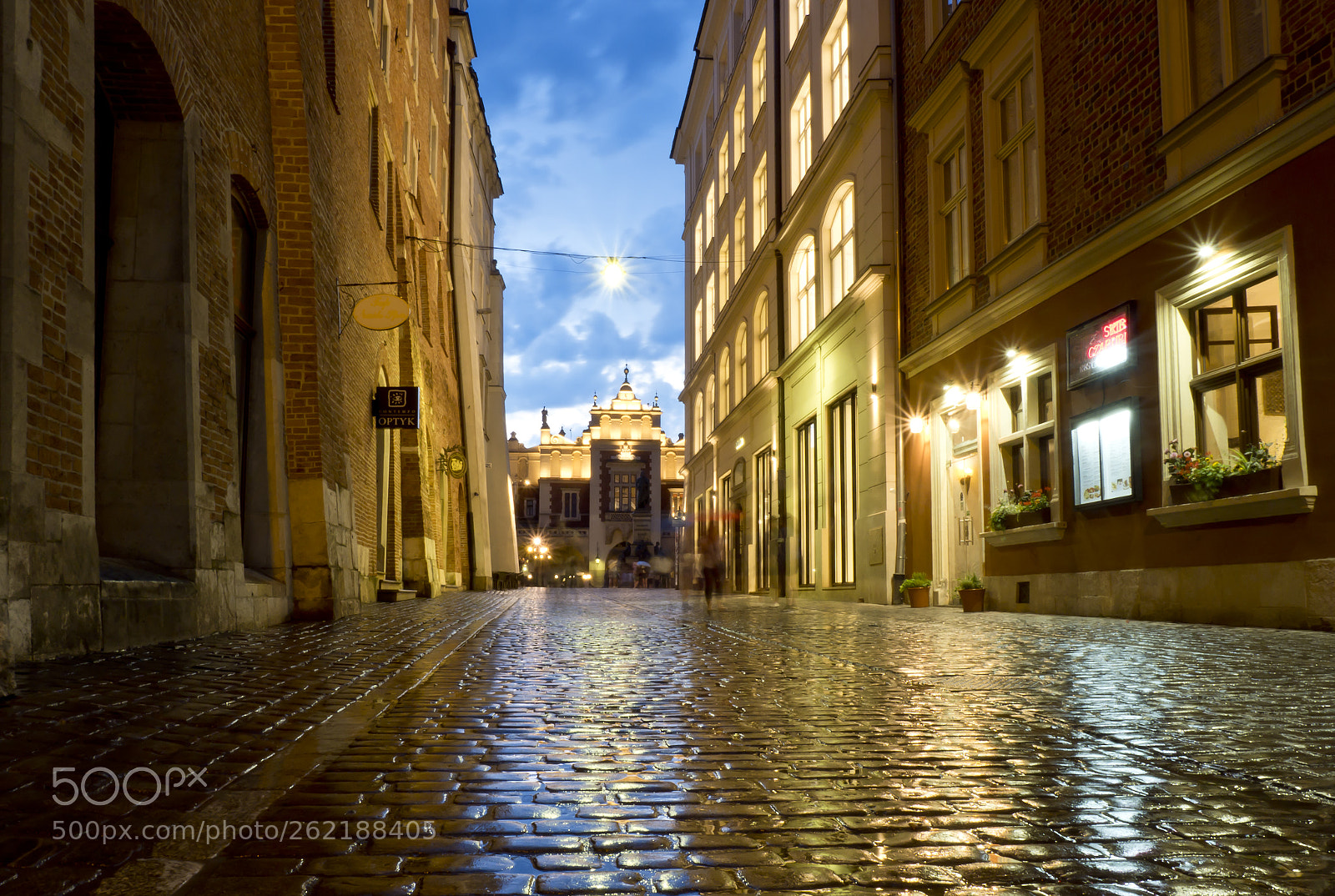 Olympus OM-D E-M1 Mark II sample photo. Blue hour shot krak photography