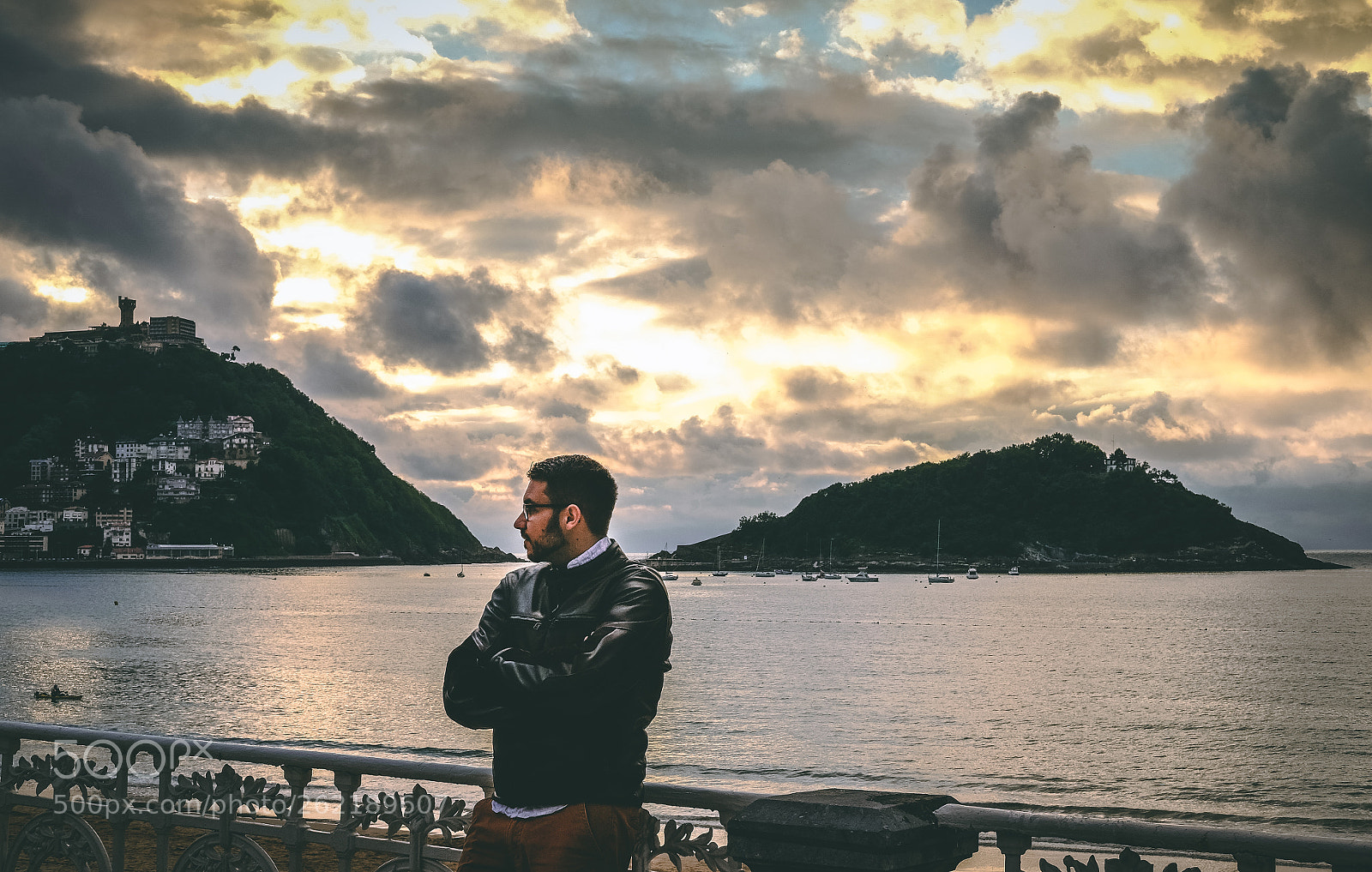 Fujifilm X-T10 sample photo. Cloudy sunset photography