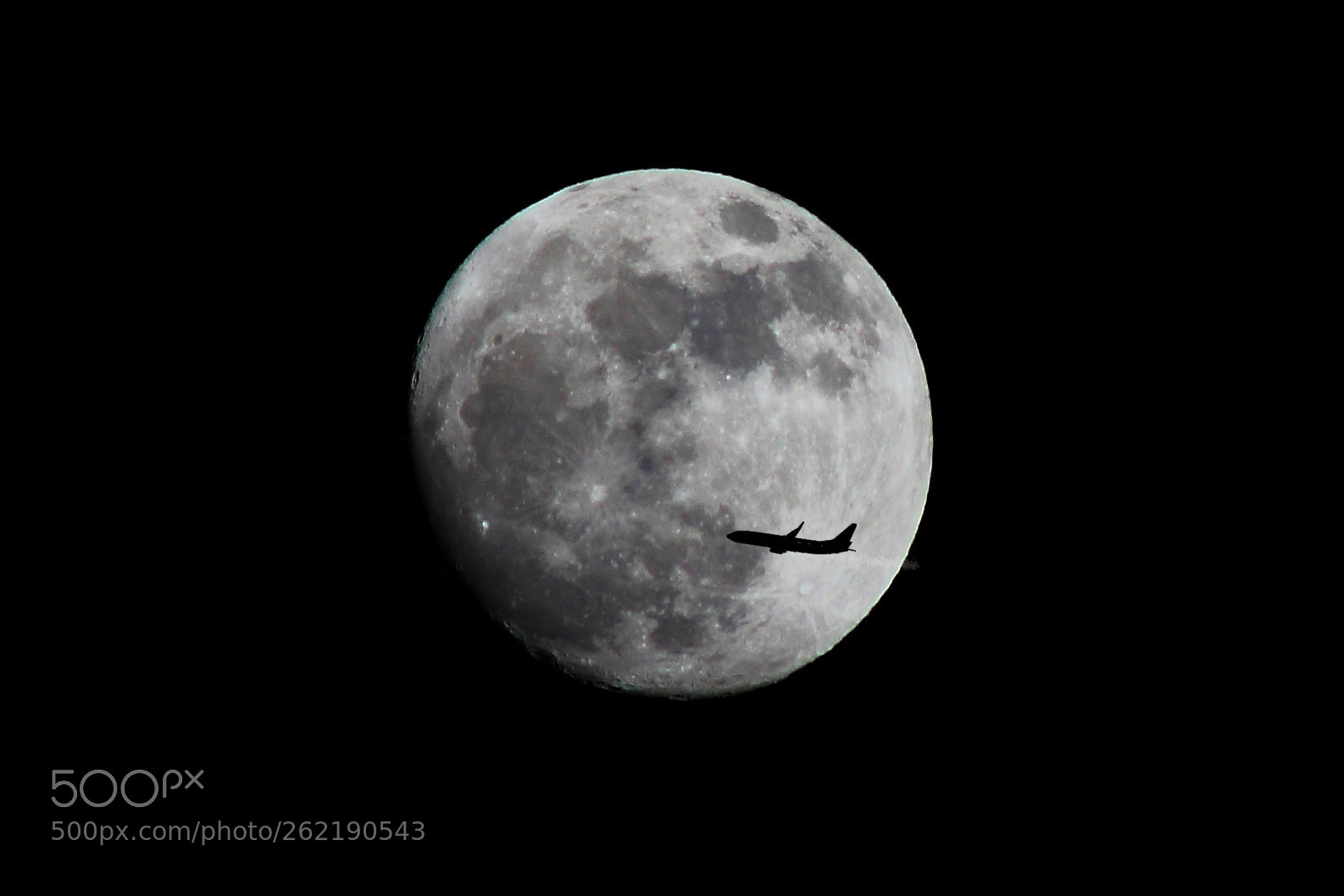 Canon EOS 600D (Rebel EOS T3i / EOS Kiss X5) sample photo. Moon & boeing photography