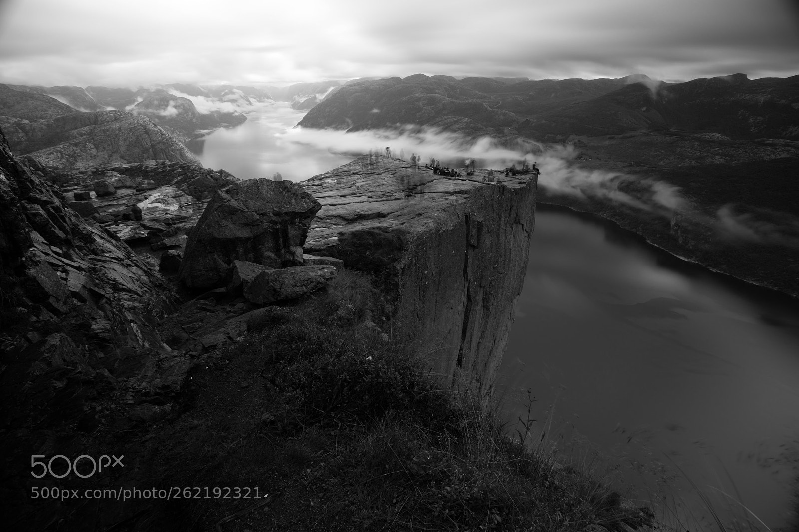 Canon EOS 5D Mark IV sample photo. Preikestolen photography