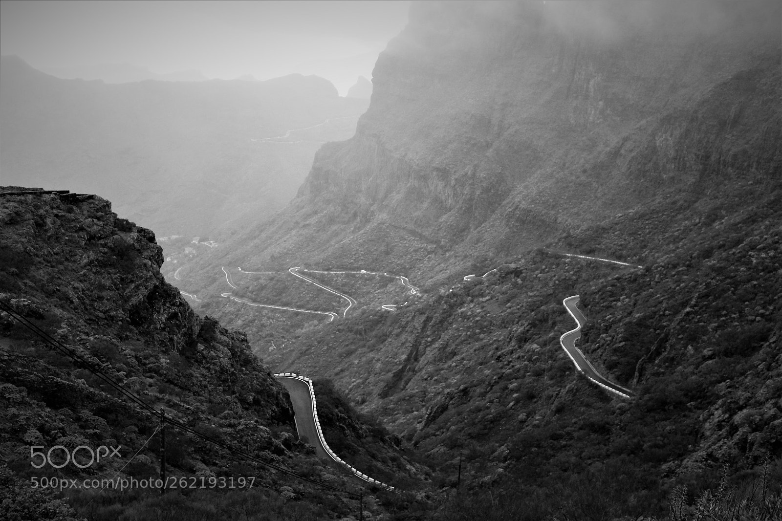 Canon EOS 1200D (EOS Rebel T5 / EOS Kiss X70 / EOS Hi) sample photo. Road in the mountains photography