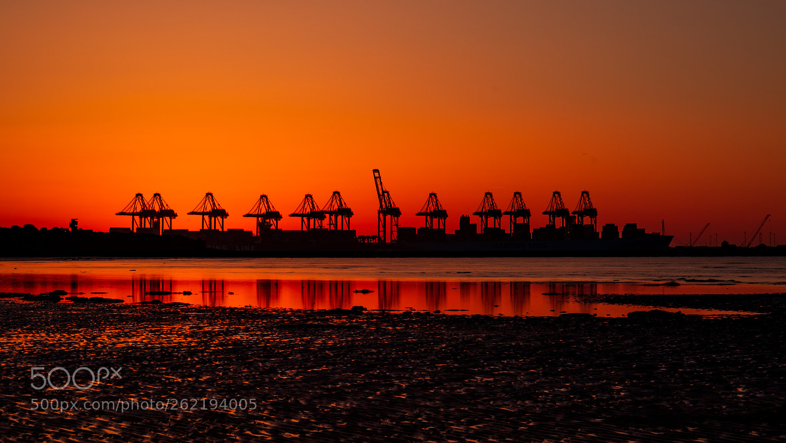 Canon EOS 6D Mark II sample photo. Sunrise over the docks photography