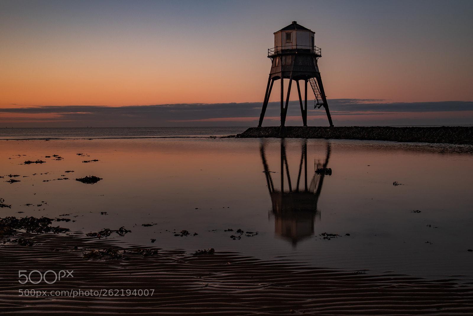 Canon EOS 6D Mark II sample photo. Lighthouse reflection photography