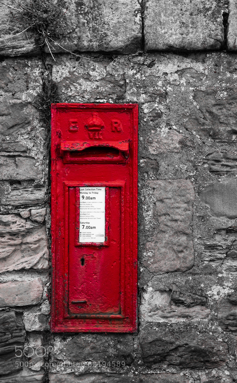 Canon EOS 600D (Rebel EOS T3i / EOS Kiss X5) sample photo. Post box photography