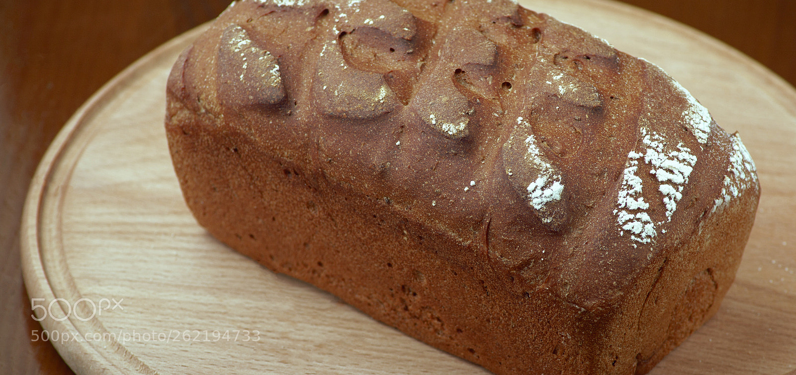 Canon EOS 5D Mark II sample photo. Dark bread photography