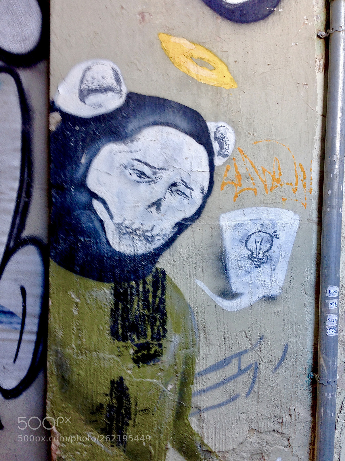 Apple iPhone 5 sample photo. La muerte ya sabe photography