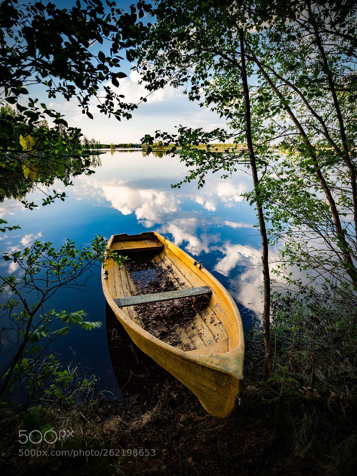 Canon EOS 6D Mark II sample photo. Rowboat photography
