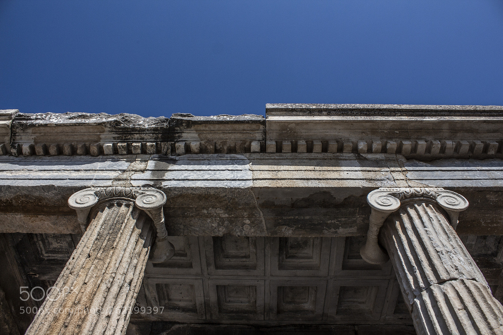 Canon EOS 650D (EOS Rebel T4i / EOS Kiss X6i) sample photo. Pillars of knowledge photography