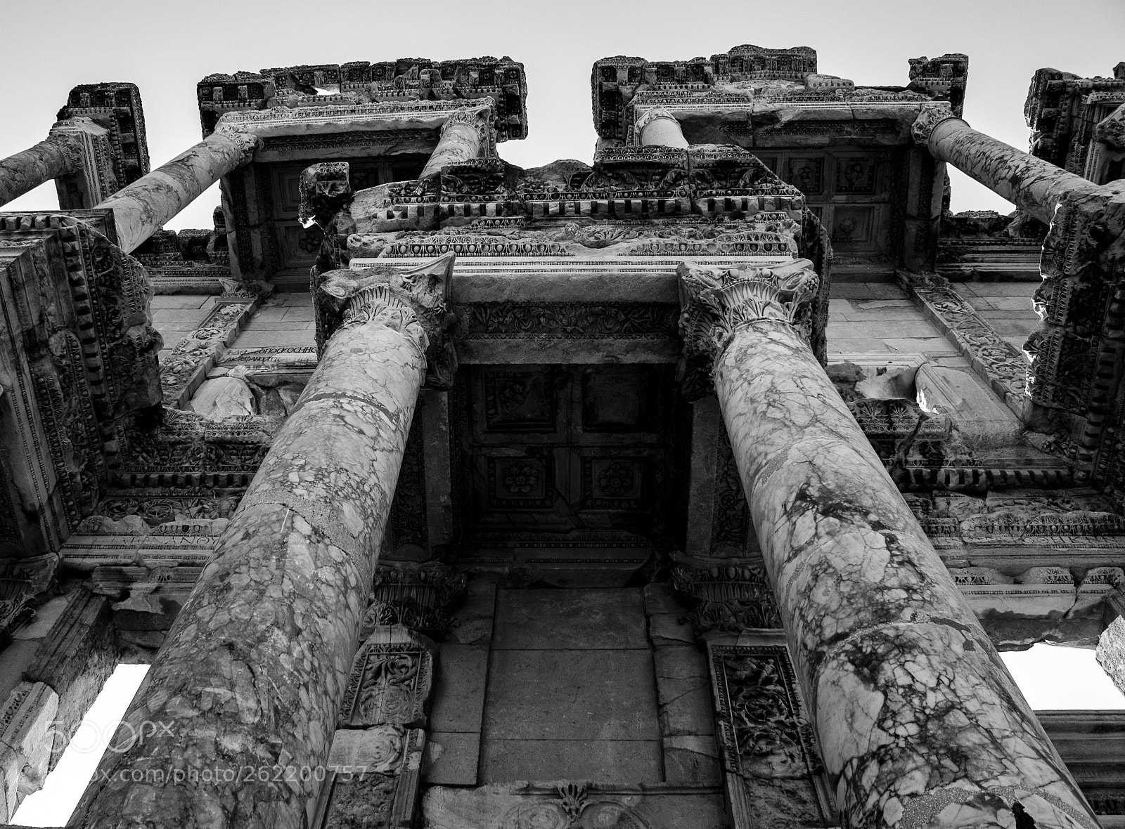 Canon EOS 650D (EOS Rebel T4i / EOS Kiss X6i) sample photo. Gates of marble photography