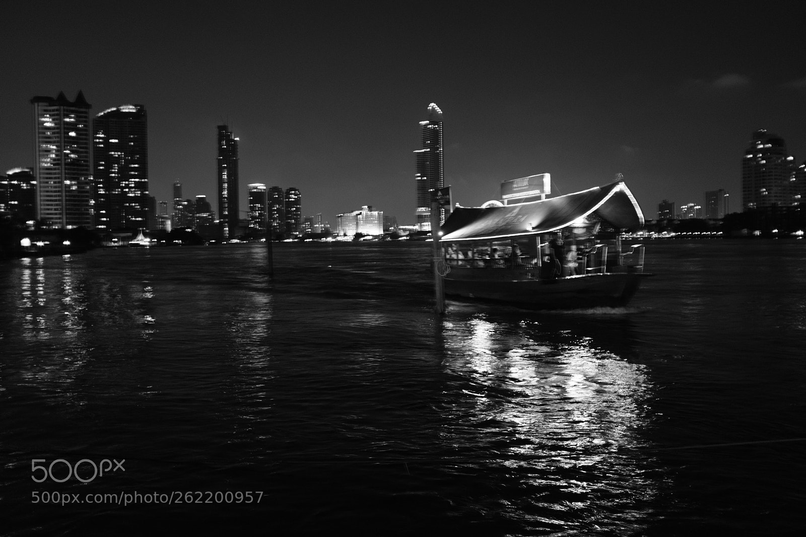 Fujifilm X100F sample photo. River nightboat to bangkok photography