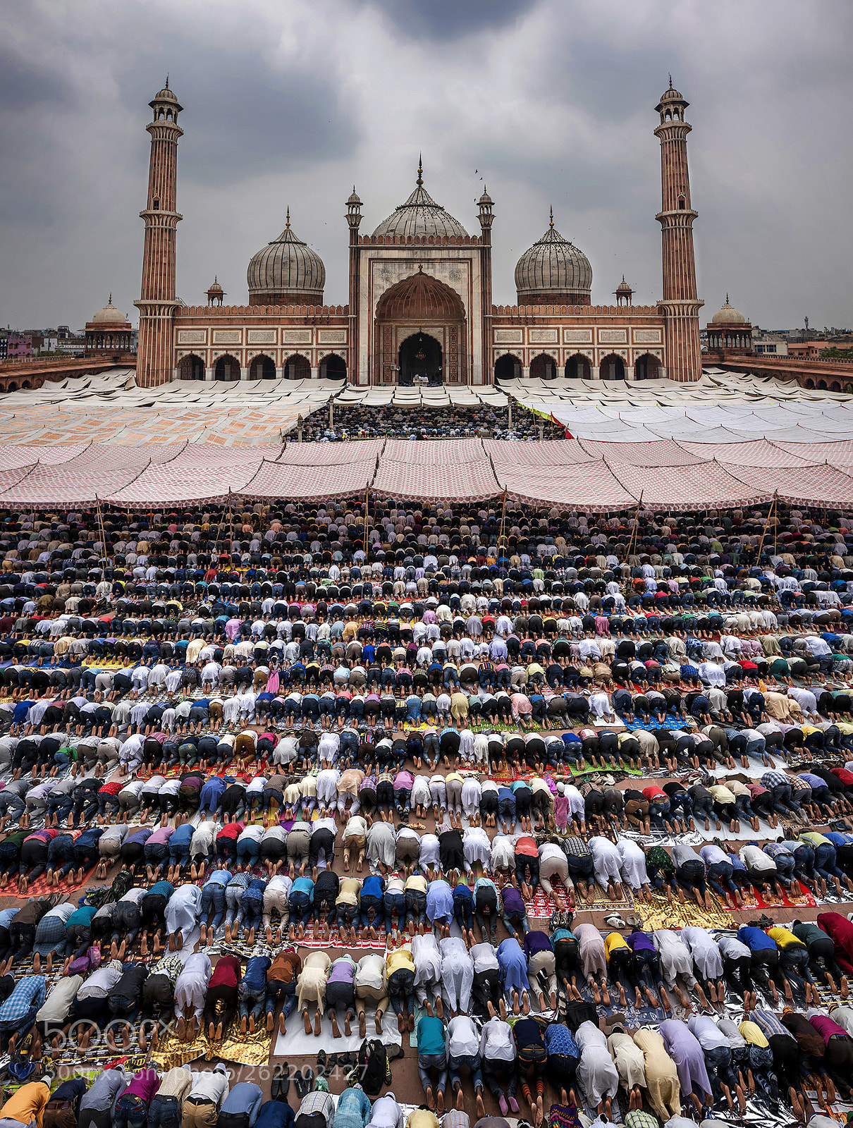 Nikon D810 sample photo. Celebrating ramadan month and photography