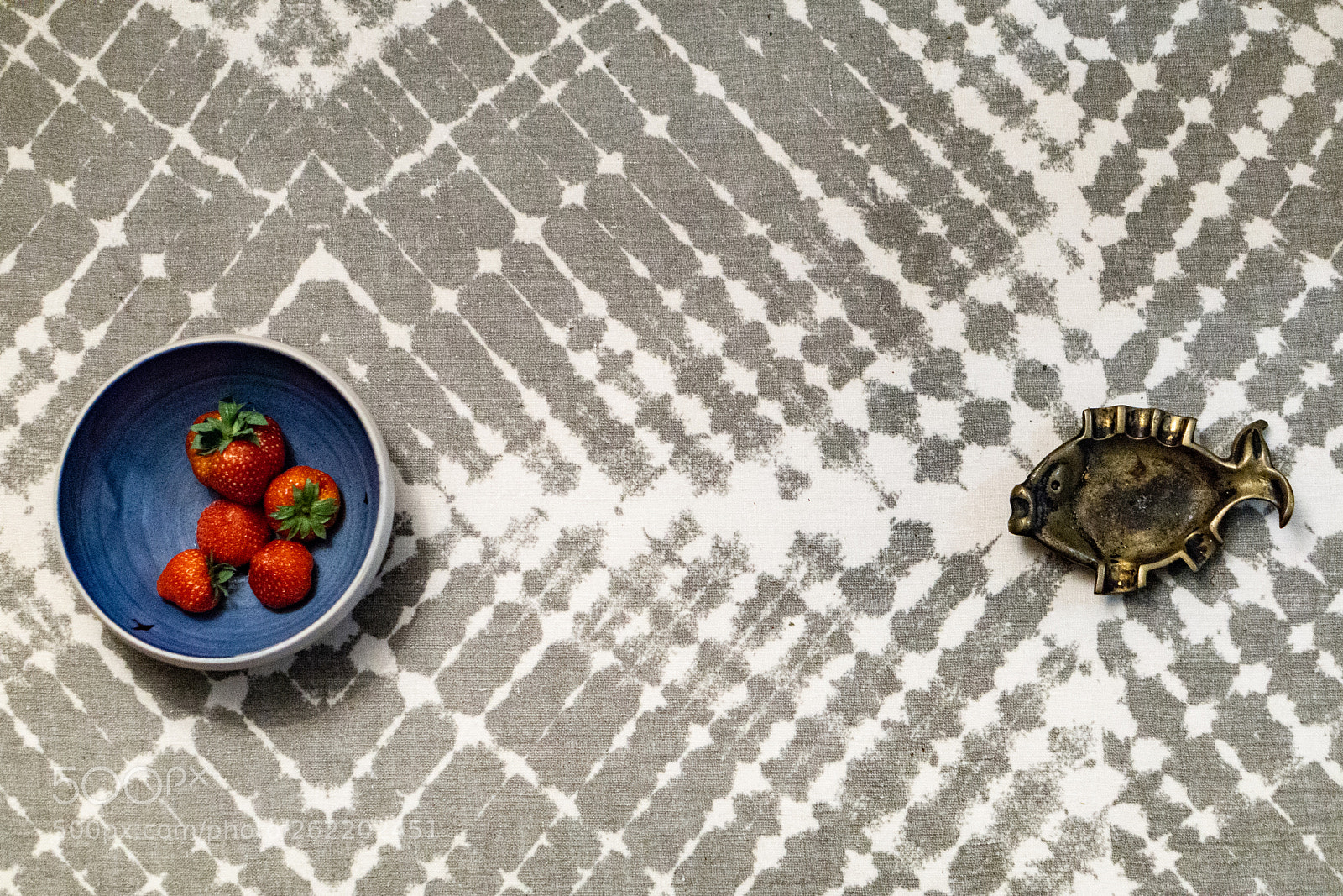 Sony a6000 sample photo. Strawberries & bronce photography