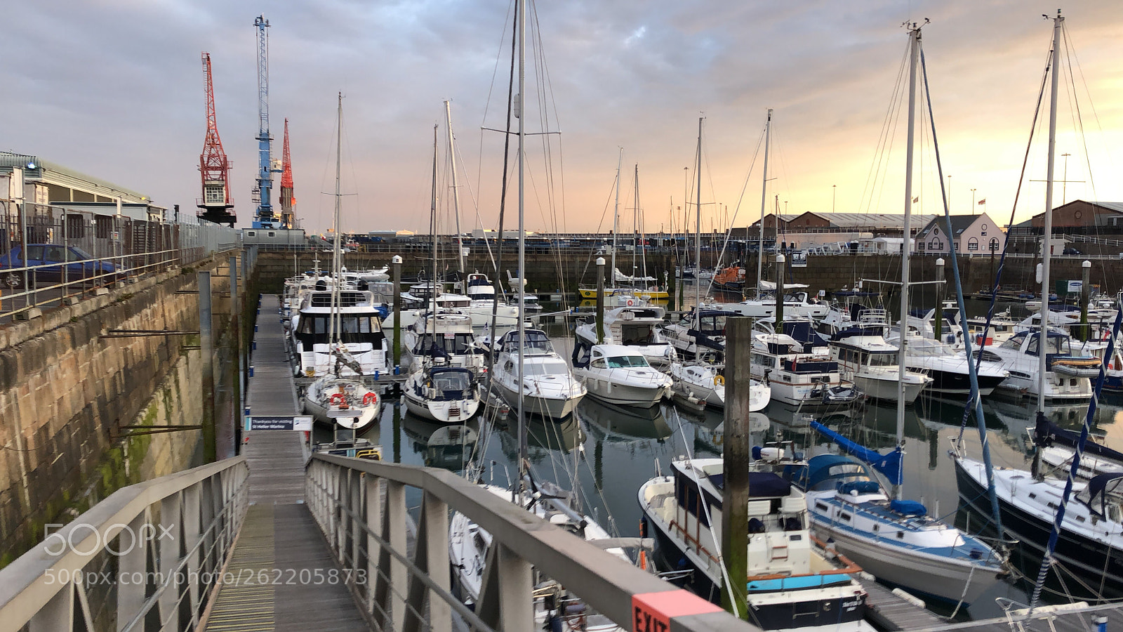 Apple iPhone 8 sample photo. Sunset in the marina photography