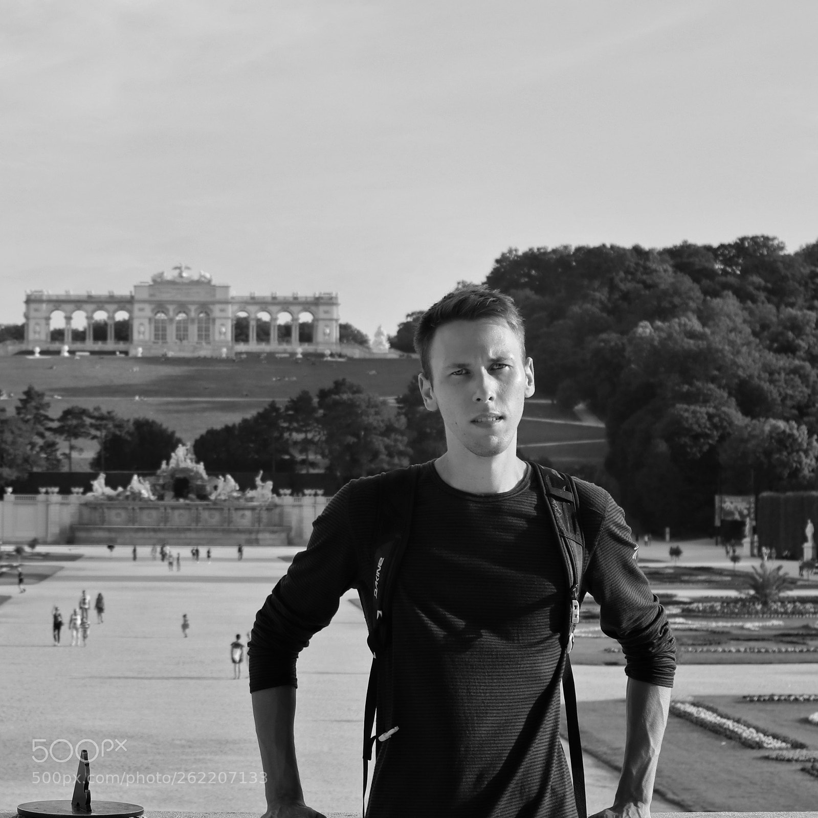 Canon EOS M100 sample photo. In schonbrunn photography