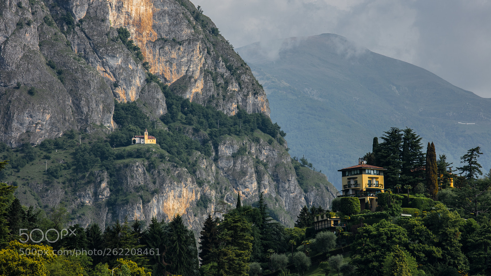 Canon EOS 5DS R sample photo. Little church on the photography