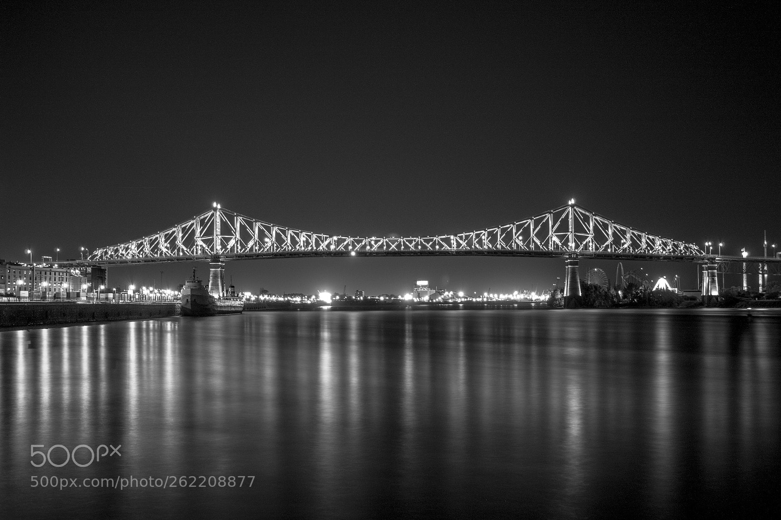 Canon EOS 1300D (EOS Rebel T6 / EOS Kiss X80) sample photo. Jacque cartier bridge photography